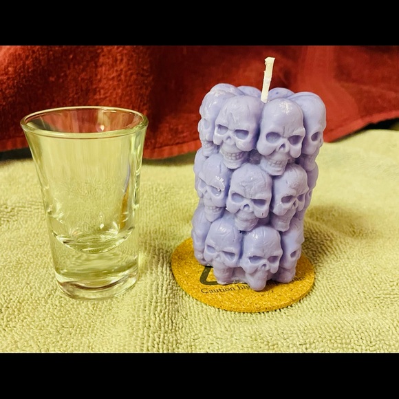 Skull candle - Picture 3 of 4